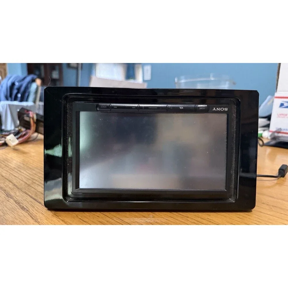 Sony XAV-AX150 6.95'' Digital Media Receiver